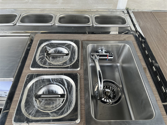 Koffiauto's Voedselverkoopfiets voor comfortabele voedselservice L2700*W800*H2200mm