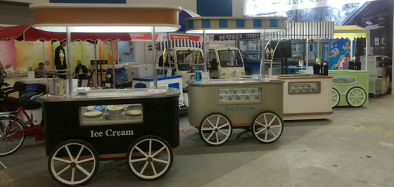 Gelato wagen mobiele ijs push wagen met wielen te koop