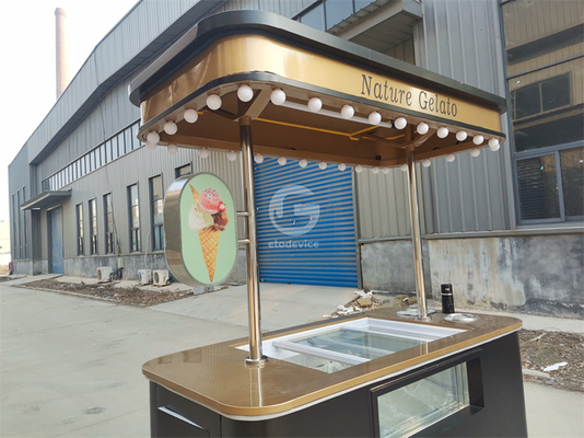 2024 nieuw type Mobiele Italiaanse ijs hand push wagen met display vriezer Gelato stand wagen