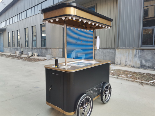 Gelato-showcase kiosk ijsvriezer handdruk Italiaans ijswinkelmandje