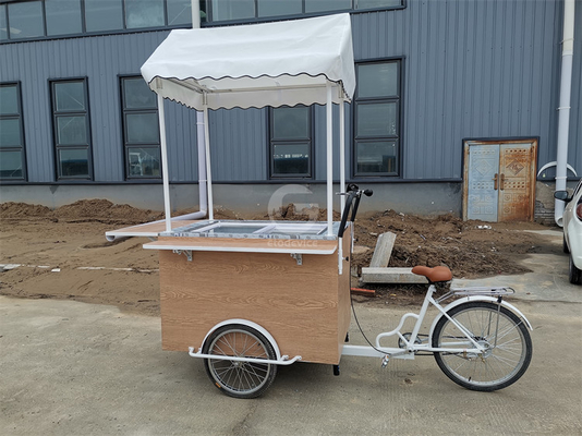 Groene fietsen voor handgemaakte dranken voor een duurzaam food cart-bedrijf